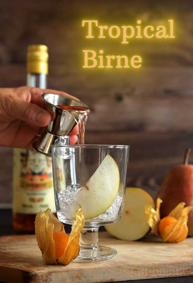 Tropical Birne
